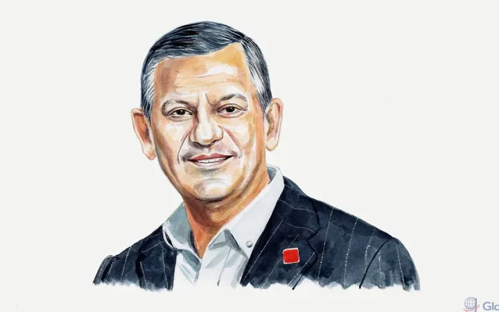 A portrait of Ozgur Ozel
