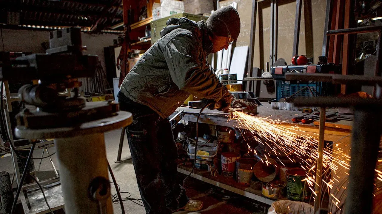 Metal workers in Ukraine