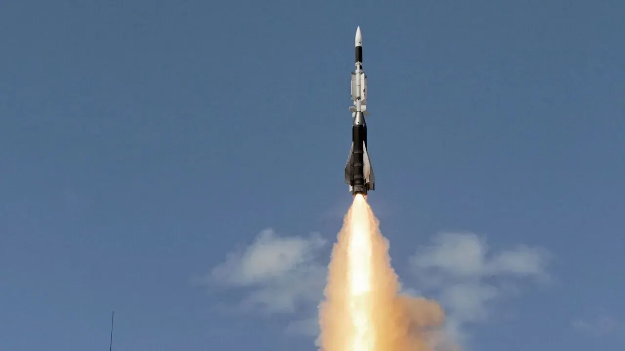 ASTER 30 air-defence missile launching from SAMPT system.